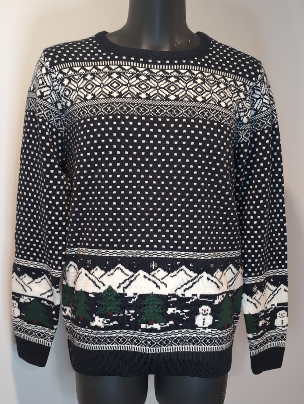 Men's Navy and White Fair Isle Winter Sweater
